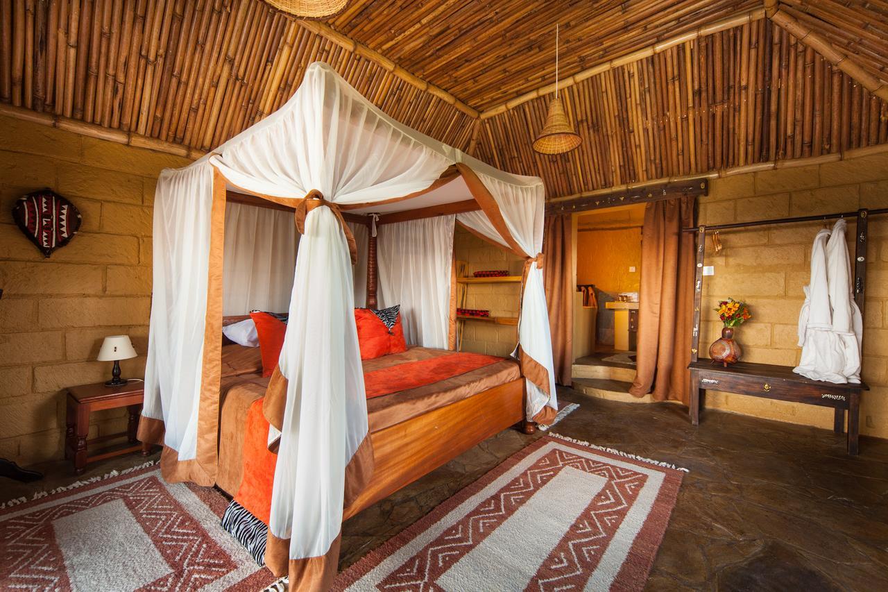 观犀牛旅行山林小屋 Mweiga 外观 照片